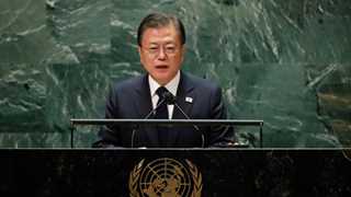 Moon calls for declaration on end of Korean war