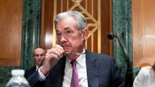 Powell does not expect rate liftoff before taper end