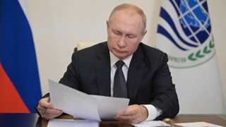 Putin to meet United Russia list leaders on September 27