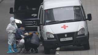 Russia reports record 929 COVID-19 deaths