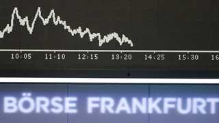 Europe closes mixed following data, earnings