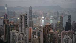 HK zero-COVID strategy endangers hub status