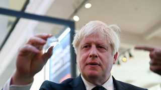 UK PM asks Putin to tighten Russia’s net zero deadline