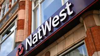 NatWest tops estimates with £2.77B revenue in Q3