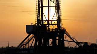 US oil rig count up by 1 to 444 – Baker Hughes