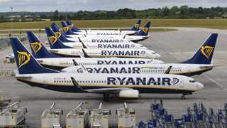 Ryanair’s net loss declines to €48 million in H1