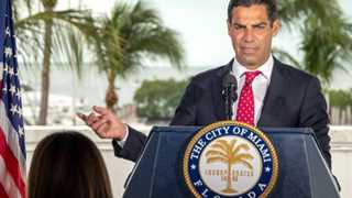 Miami mayor to take paycheck in Bitcoin