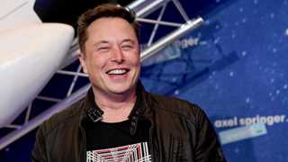 Musk asks his Twitter fans about selling Tesla stocks