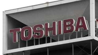 Toshiba reviewing splitting into 3 units, spox confirms