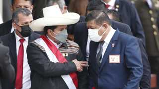 Two Peruvian ministers resign in one week