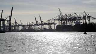 Eurozone’s trade surplus at €7.3B in September