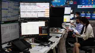 Asian markets mixed as COVID concerns resurge