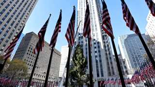 Fire breaks out in NYC near Rockefeller Center