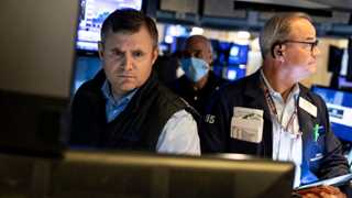 Dow opens 800 pts lower on new strain fears