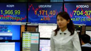 Asian markets mixed amid Omicron concerns