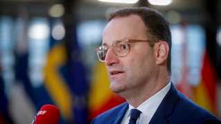 EU needs travel curbs until we know more on Omicron – Spahn