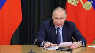 Putin: NATO pursuing confrontational policy towards Russia