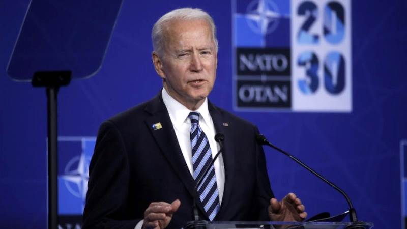 Biden promises military aid to Central Europe