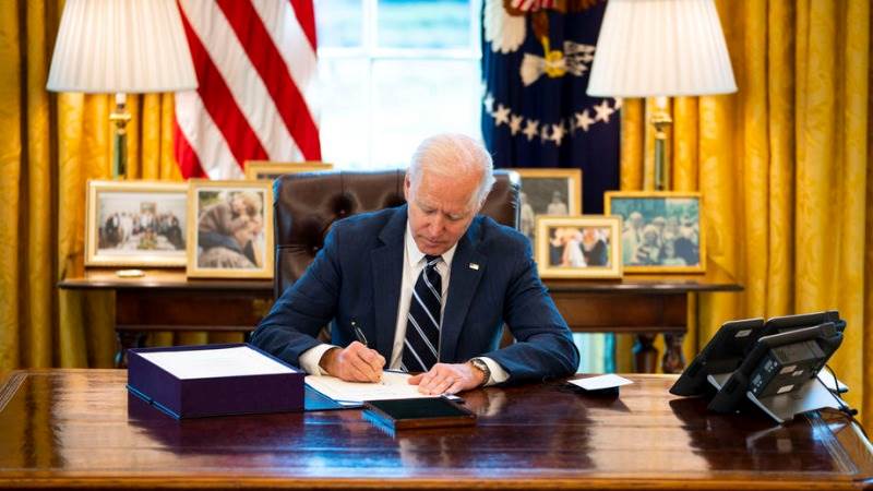 Biden inks bill to speed up process on debt limit hike