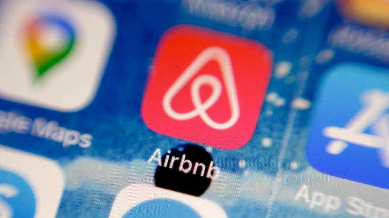 Airbnb’s Q4 net income recovers to $55 million