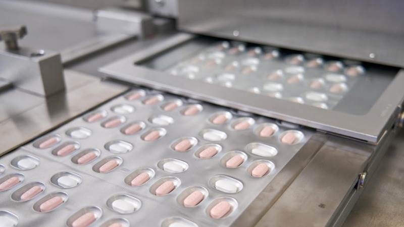 EMA approves emergency use of Pfizer COVID-19 pill