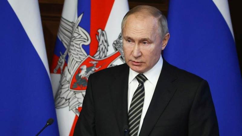 Putin, Scholz discuss Ukraine in phone call