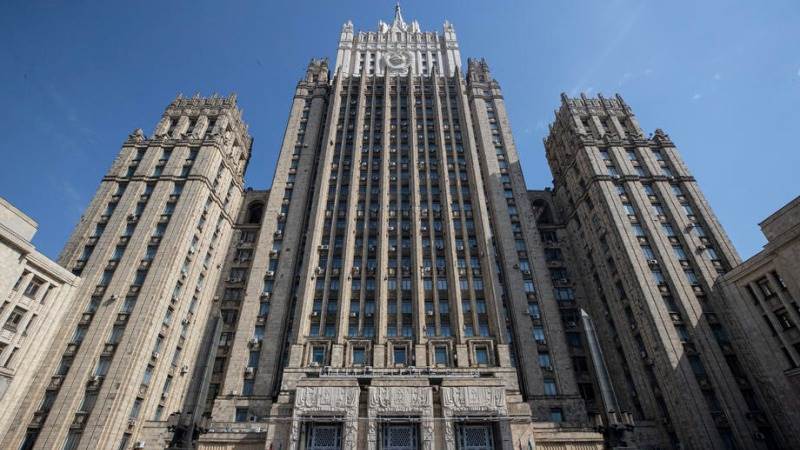 Russia FM blasts Kiev after attack on consulate