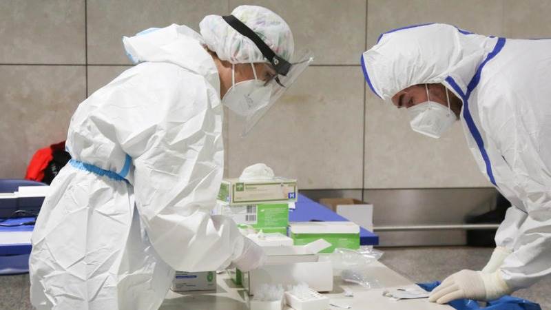 Italy: 24,883 new virus cases