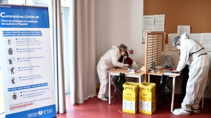 Another 27,697 COVID-19 cases seen in France