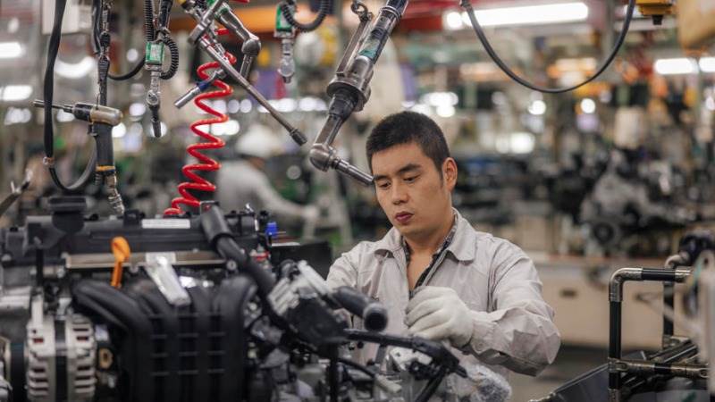 China’s manufacturing sector rises in December