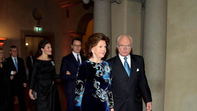 Swedish King and Queen test positive for COVID-19