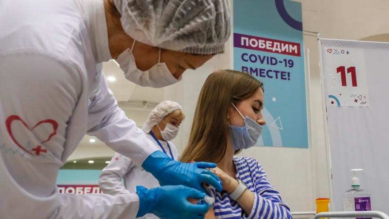 Sputnik M COVID vaccine 93% effective – officials