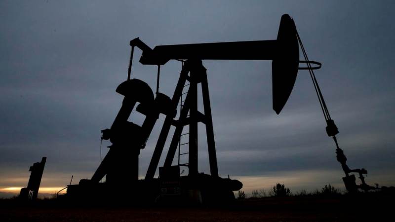 EIA: Oil production to outpace consumption in 2022