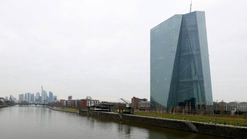 ECB: Eurozone economy to pick up strongly this year