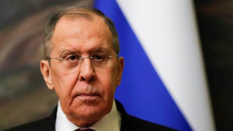 Lavrov: NATO tries to lure new members artificially