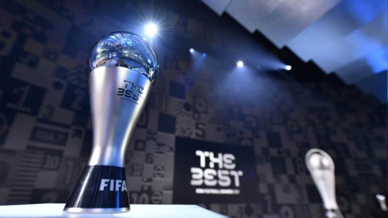 Lewandowski wins FIFA best player award for 2021