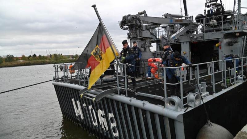 German Navy head offers resignation after Crimea comments