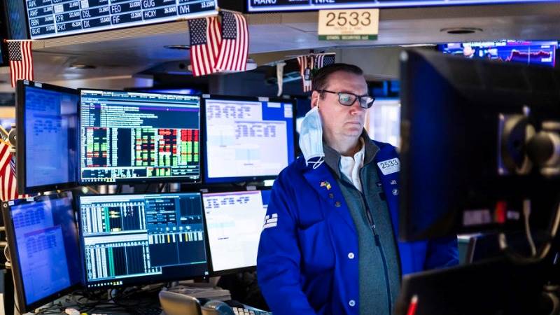 US turns to losses on Powell’s speech, Dow drops 300 pts