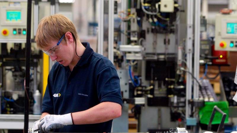 UK manufacturing activity slightly down in January