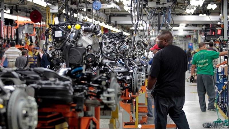 US factory orders down 0.4% in December