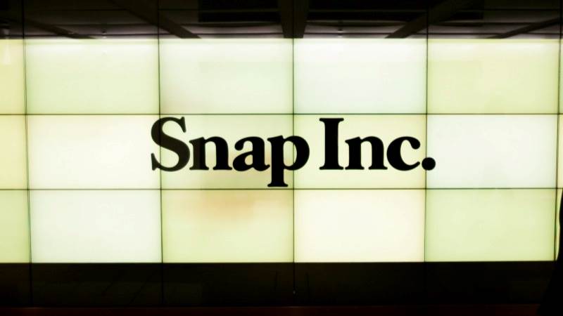 Snap’s revenue rises 42% to $1.3 billion in Q4