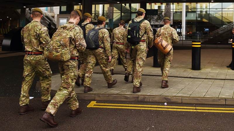 UK to send 350 more troops to Poland