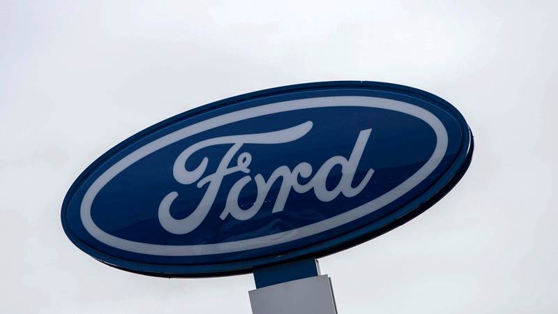 Ford shuts engine plant over protests in Canada