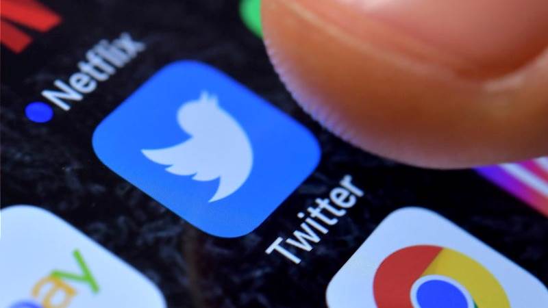 Twitter Q4 revenue slips estimates at $1.57B