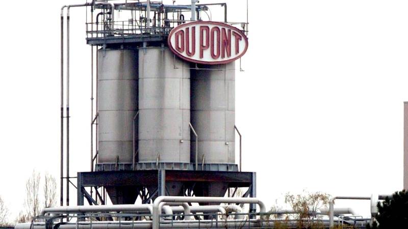 DuPont to sell most of Mobility & Materials for $11B