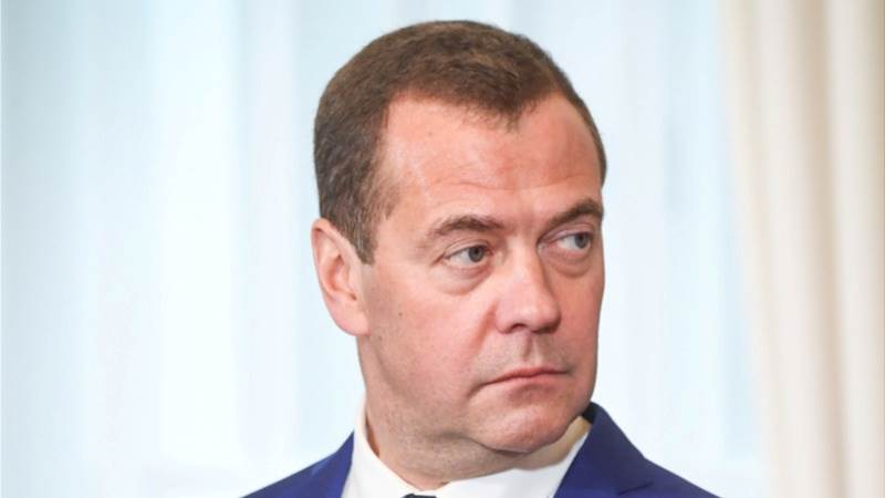 Medvedev: Necessary to recognize LPR, DPR