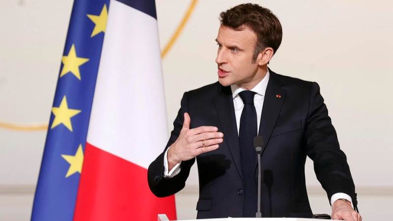 Macron calls for urgent UN security council meeting