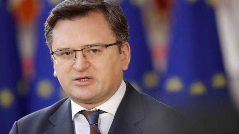 Ukraine FM calls for ‘devastating sanctions’ against Moscow