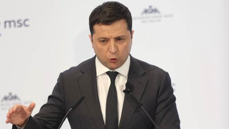 Zelensky invites Putin to negotiating table