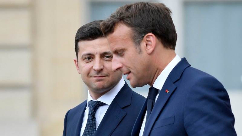 Macron backs removal of Russia from SWIFT – Zelensky